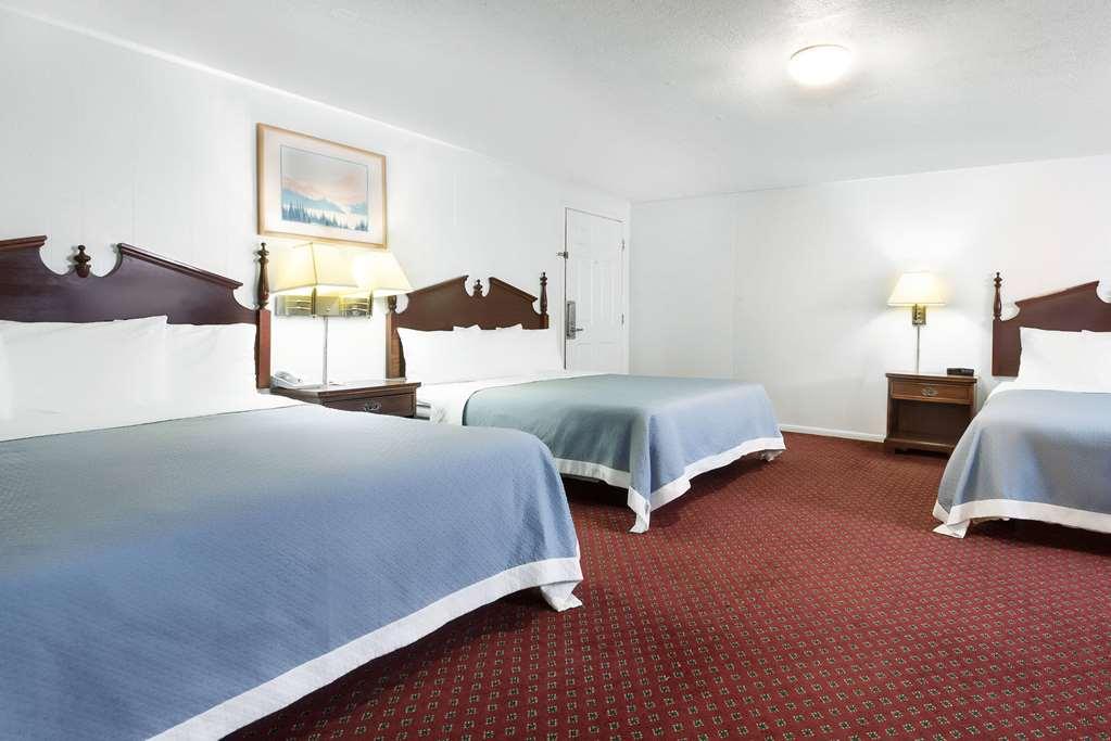 Travelodge By Wyndham Las Vegas Nm Phòng bức ảnh