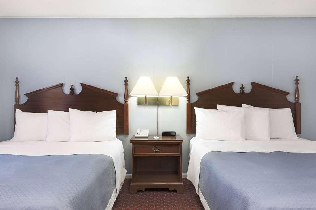 Travelodge By Wyndham Las Vegas Nm Phòng bức ảnh